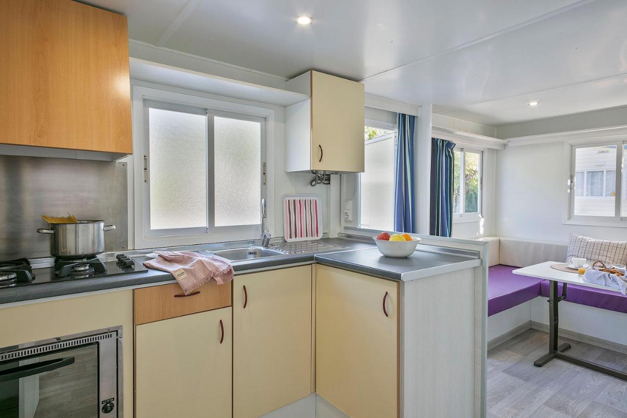 Camping Castell Montgri **** L'Estartit Eksteriør billede