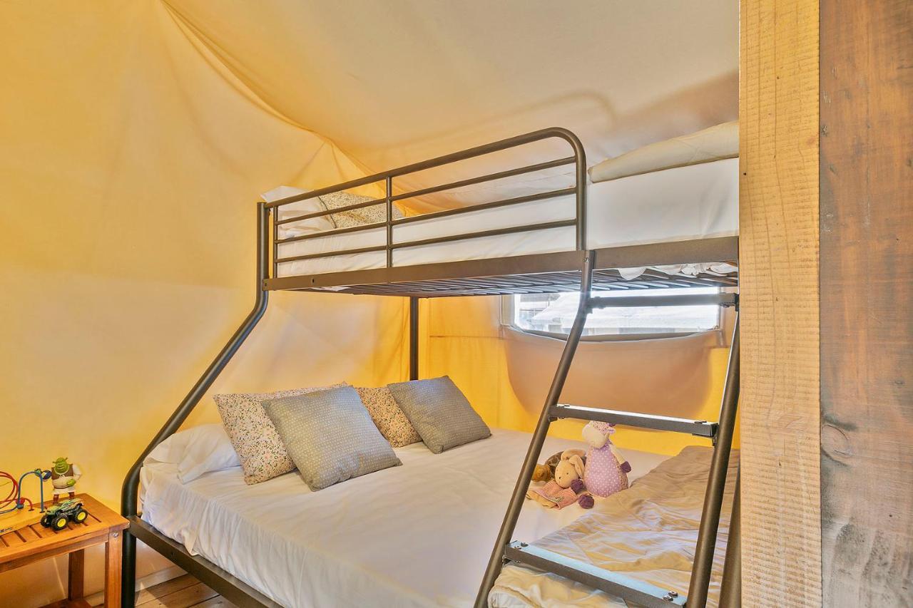 Camping Castell Montgri **** L'Estartit Eksteriør billede