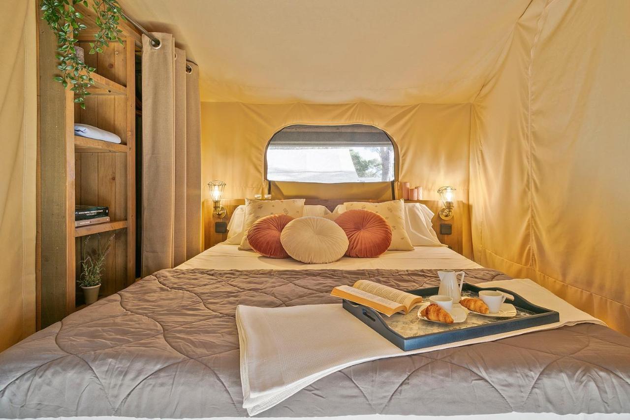 Camping Castell Montgri **** L'Estartit Eksteriør billede