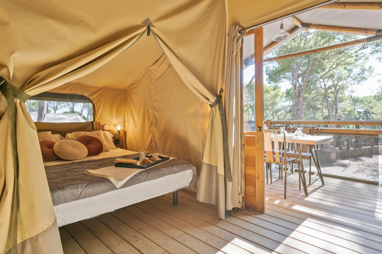 Camping Castell Montgri **** L'Estartit Eksteriør billede