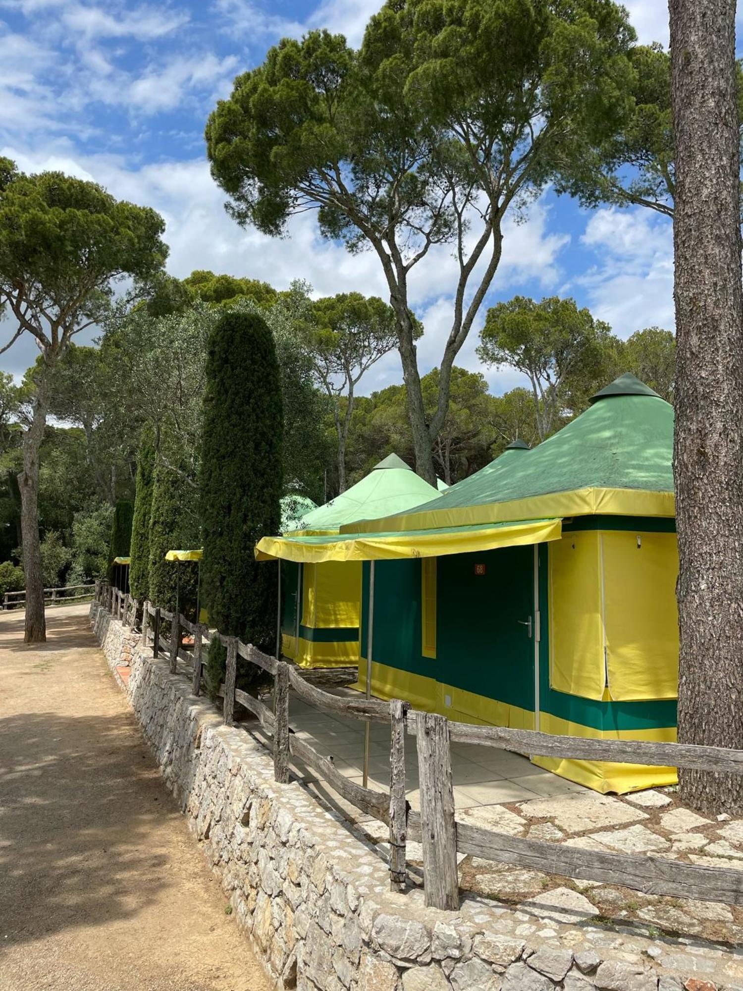 Camping Castell Montgri **** L'Estartit Eksteriør billede