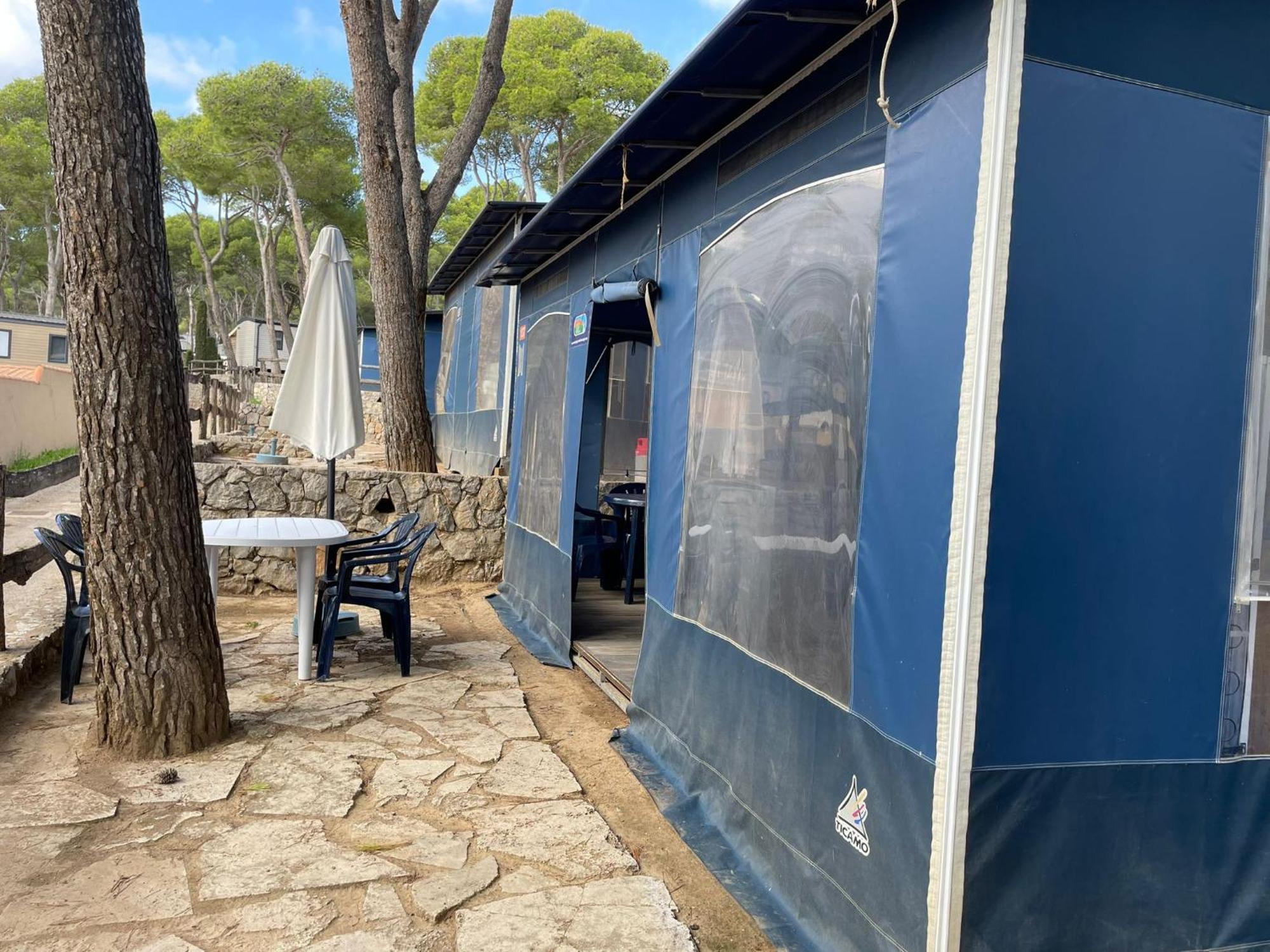 Camping Castell Montgri **** L'Estartit Eksteriør billede