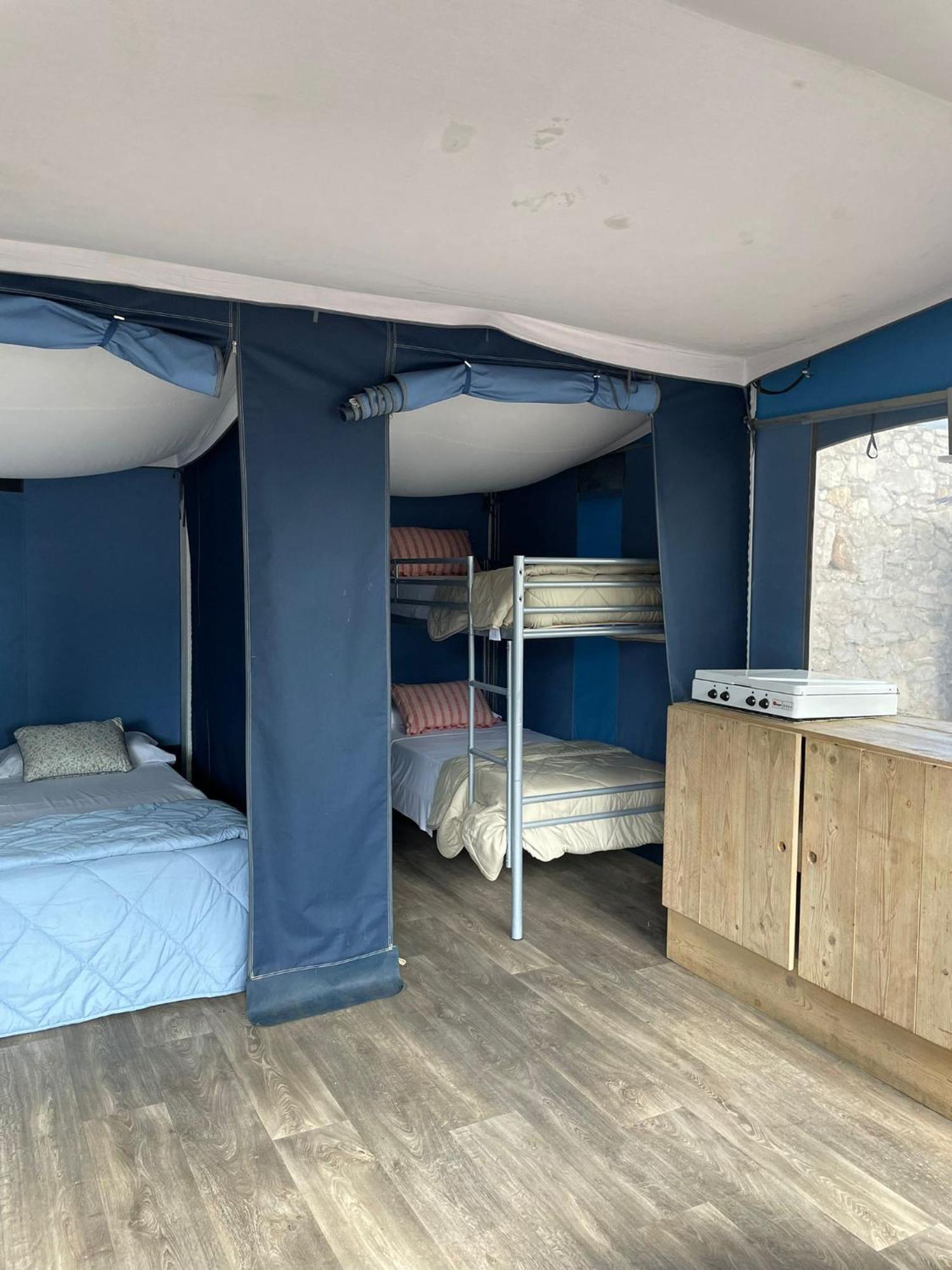 Camping Castell Montgri **** L'Estartit Eksteriør billede